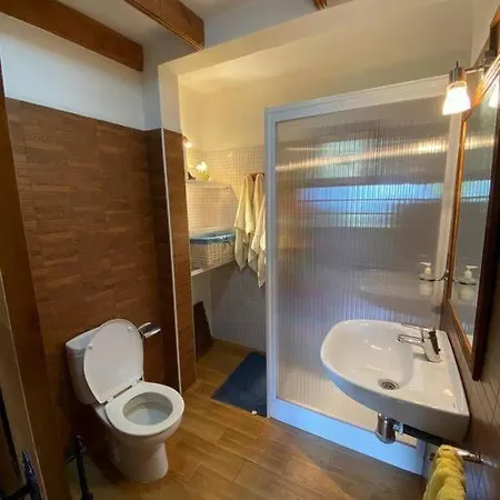 Floral Garden House Сasa de vacaciones